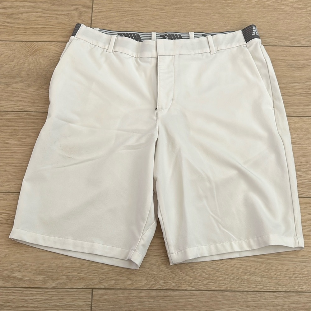 Nike men’s Dri fit golf shorts